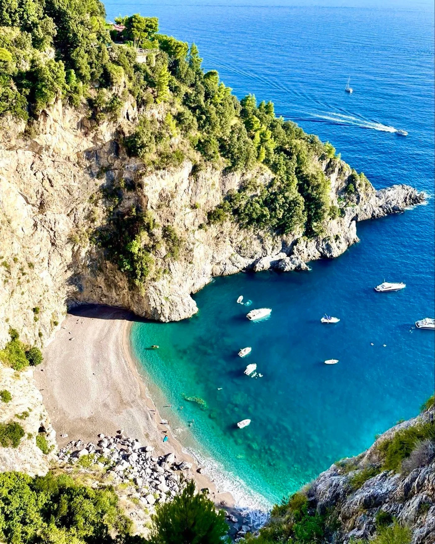 Oasi Selvagge: Le Spiagge Raggiungibili Solo via Mare